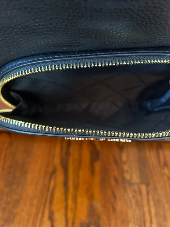 Michael Kors Black Leather Medium Jaycee Backpack with Gold Hardware - Picture 7 of 9